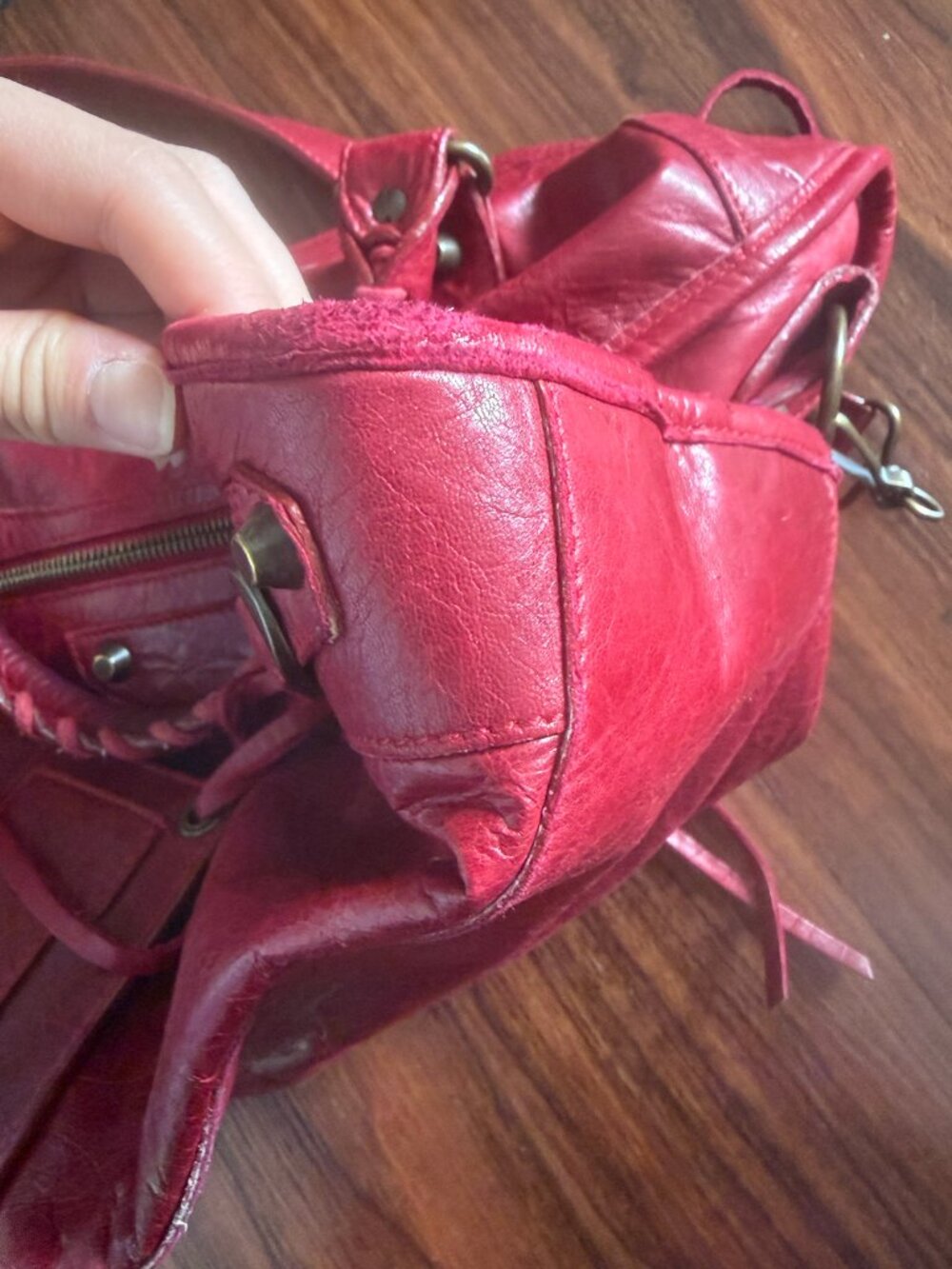 Balenciaga Red Leather le city motorcycle bag - Picture 7 of 9